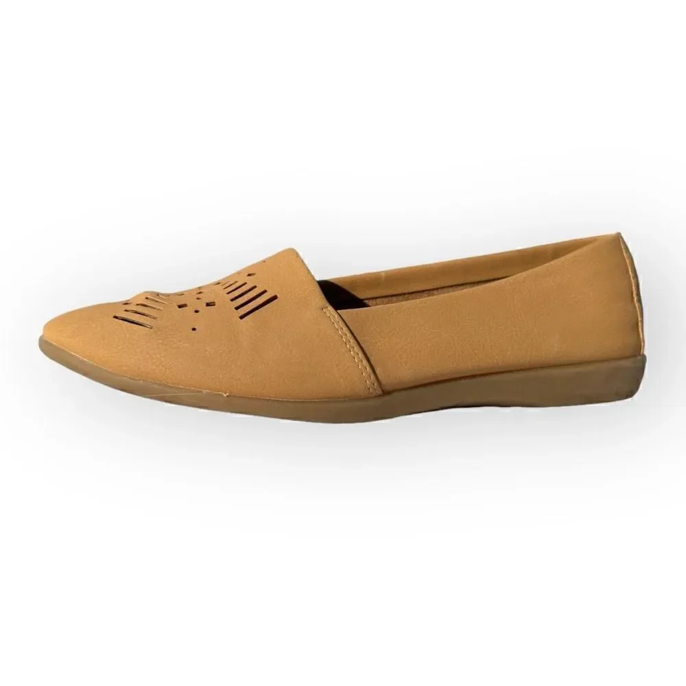 A2 slip on comfort shoes women’s size 7.5